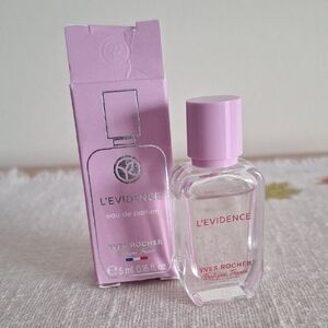 Yves Rocher L'Evidence Eau de Parfum with Pink Accents